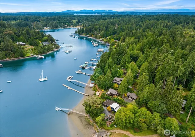 Photo 3 of Single family home for sale at 15122 & 15128 Ne Anna Vera Ln, Bainbridge Island, WA 98110 | MLS# NWM2575994 | Listing updated on 2026-09-24