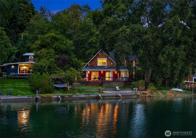 Photo 3 of Single family home for sale at 15122 & 15128 Ne Anna Vera Ln, Bainbridge Island, WA 98110 | MLS# NWM2575994 | Listing updated on 2026-09-24