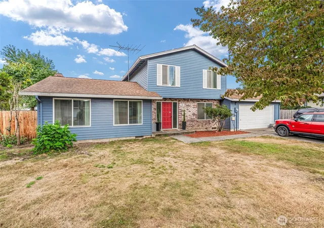 Photo 1 of Single family home for sale at 341 Fir Ave, Woodland, WA 98674 | MLS# NWM2575996 | Listing updated on 2026-09-23