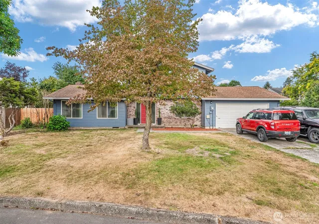 Photo 2 of Single family home for sale at 341 Fir Ave, Woodland, WA 98674 | MLS# NWM2575996 | Listing updated on 2026-09-23