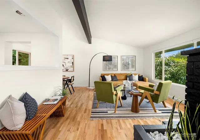 Photo 3 of Sale Pending at 12324 11th Avenue NE, Seattle, WA 98125 | MLS# NWM2576025 | Listing updated on 2026-09-17