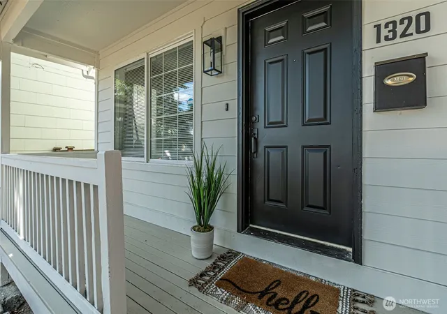 Photo 2 of Single family home for sale at 1320 S I St, Tacoma, WA 98405 | MLS# NWM2576043 | Listing updated on 2026-09-29
