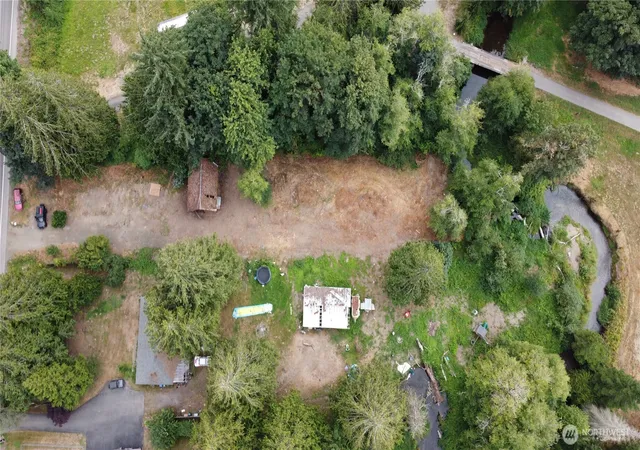 Photo 4 of Sale Pending at 1011 NE Old Belfair Hwy, Belfair, WA 98528 | MLS# NWM2576057 | Listing updated on 2026-09-24