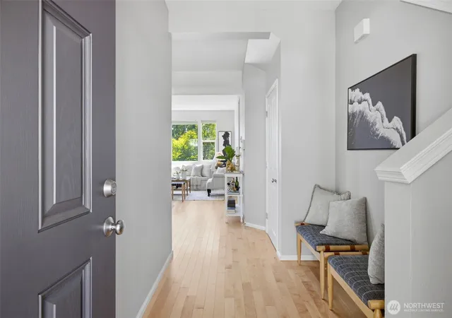 Photo 4 of Single family home for sale at 7624 39th Avenue S, Seattle, WA 98118 | MLS# NWM2576058 | Listing updated on 2026-09-23
