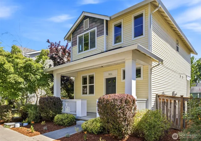 Photo 1 of Single family home for sale at 7624 39th Avenue S, Seattle, WA 98118 | MLS# NWM2576058 | Listing updated on 2026-09-23