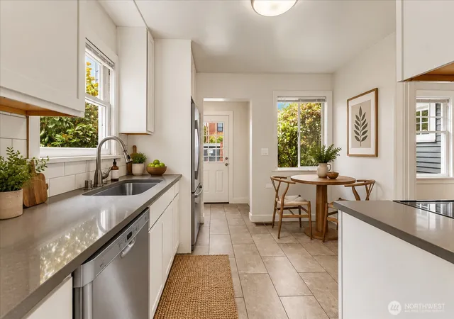 Photo 3 of Single family home for sale at 1522 NW 59th Street, Seattle, WA 98107 | MLS# NWM2576065 | Listing updated on 2026-10-01