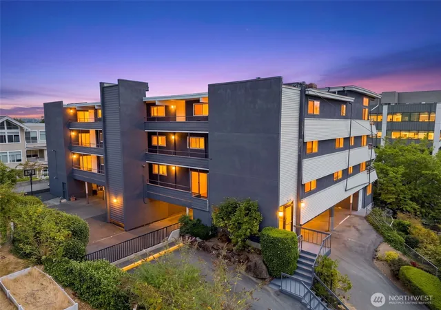 Photo 1 of Condo for sale at 612 Prospect St #1, Seattle, WA 98109 | MLS# NWM2576066 | Listing updated on 2026-10-01