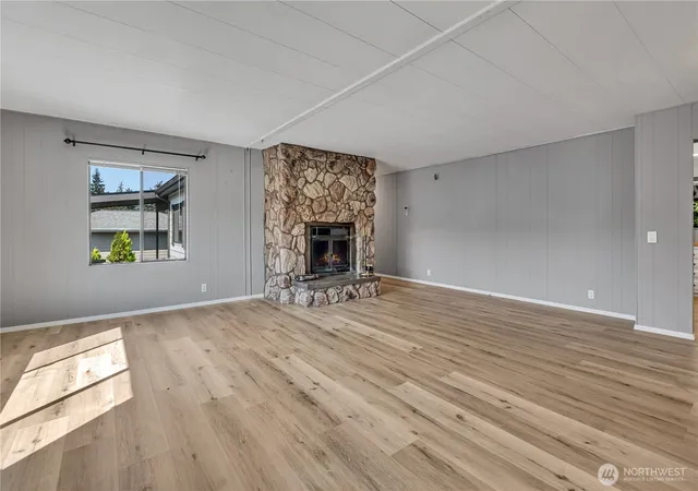 Photo 3 of Manufactured home for sale at 2500 Alder St #332, Milton, WA 98354 | MLS# NWM2576069 | Listing updated on 2026-09-29