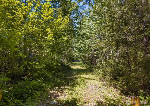 Photo 3 of Land for sale at 23622 Se 32nd Way, Sammamish, WA 98075 | MLS# NWM2576071 | Listing updated on 2026-09-25