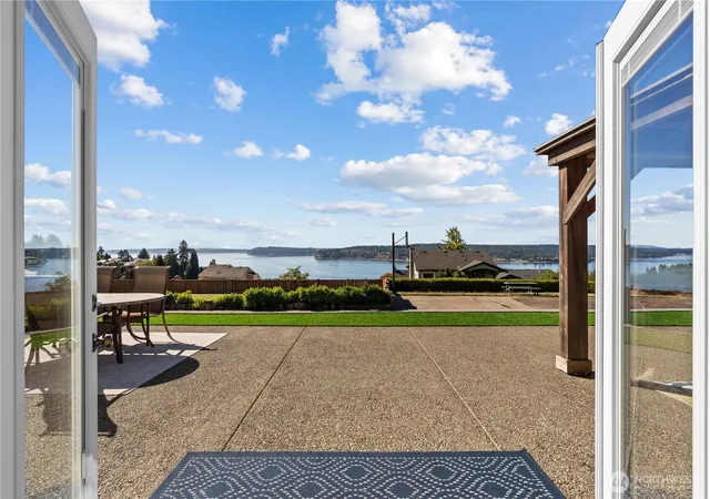 Photo 1 of Single family home for sale at 3616 Tahoma Pl W, University Place, WA 98466 | MLS# NWM2576100 | Listing updated on 2026-09-24