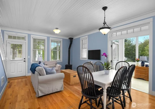 Photo 4 of Single family home for sale at 4 Lupine Ln, Pacific Beach, WA 98571 | MLS# NWM2576103 | Listing updated on 2026-09-25