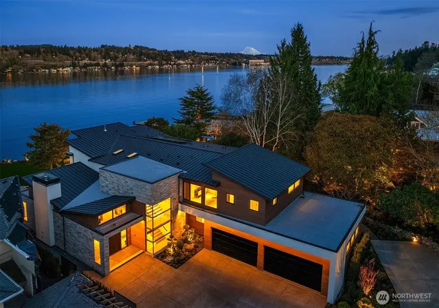 Photo 3 of Single family home for sale at 5330 Butterworth Rd, Mercer Island, WA 98040 | MLS# NWM2576116 | Listing updated on 2026-09-25