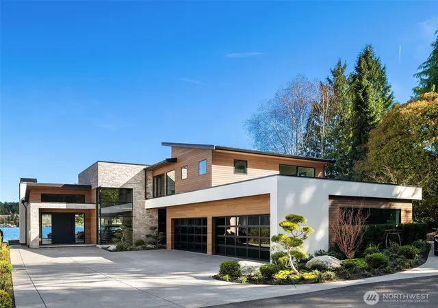 Photo 4 of Single family home for sale at 5330 Butterworth Rd, Mercer Island, WA 98040 | MLS# NWM2576116 | Listing updated on 2026-09-25