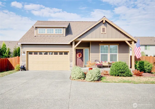 Single family home for sale at 312 Shannon Ave, Sedro Woolley, WA 98284 | MLS# NWM2576129