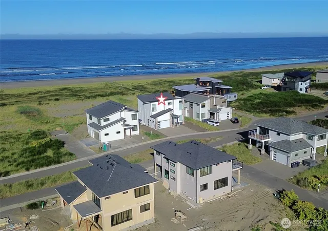 Photo 2 of Single family home for sale at 1405 S Cohasset Crst, Westport, WA 98595 | MLS# NWM2576152 | Listing updated on 2026-09-25