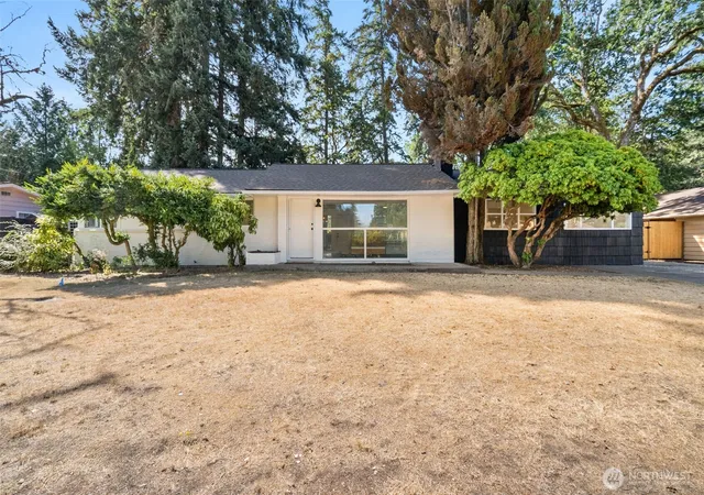 Photo 1 of Single family home for sale at 8518 Mount Tacoma Dr Sw, Lakewood, WA 98498 | MLS# NWM2576159 | Listing updated on 2026-09-25
