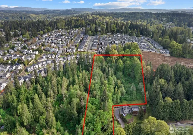 Photo 4 of Single family home for sale at 10928 S Lake Stevens Rd, Lake Stevens, WA 98258 | MLS# NWM2576165 | Listing updated on 2026-09-25
