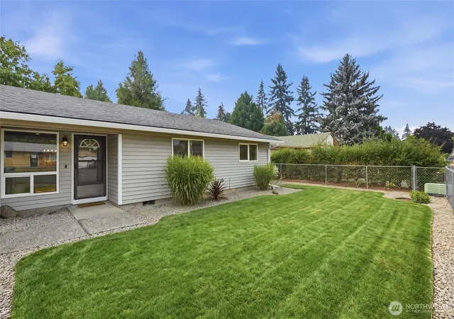 Photo 4 of Single family home for sale at 2102 NE 96th Court N, Vancouver, WA 98664 | MLS# NWM2576168 | Listing updated on 2026-09-21
