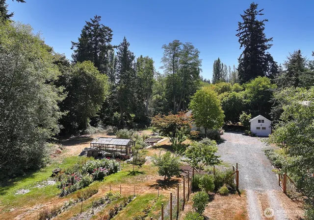 Photo 3 of Single family home for sale at 847 Saratoga Rd, Langley, WA 98260 | MLS# NWM2576173 | Listing updated on 2026-09-23