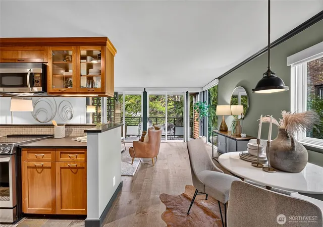 Photo 4 of Condo for sale at 1616 41st Avenue E #305, Seattle, WA 98112 | MLS# NWM2576175 | Listing updated on 2026-09-30