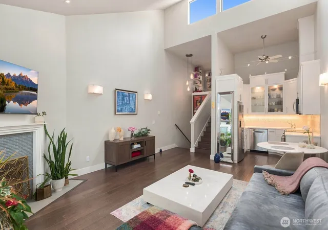 Photo 4 of Townhouse for sale at 17113 93rd Avenue NE #B-6, Kirkland, WA 98034 | MLS# NWM2576190 | Listing updated on 2026-10-01