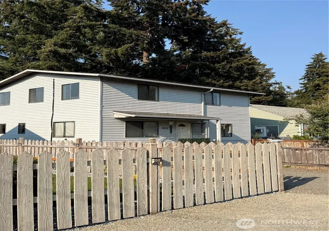 Photo 3 of Single family home for sale at 8711 Lawndale Ave Sw, Lakewood, WA 98498 | MLS# NWM2576199 | Listing updated on 2026-09-25