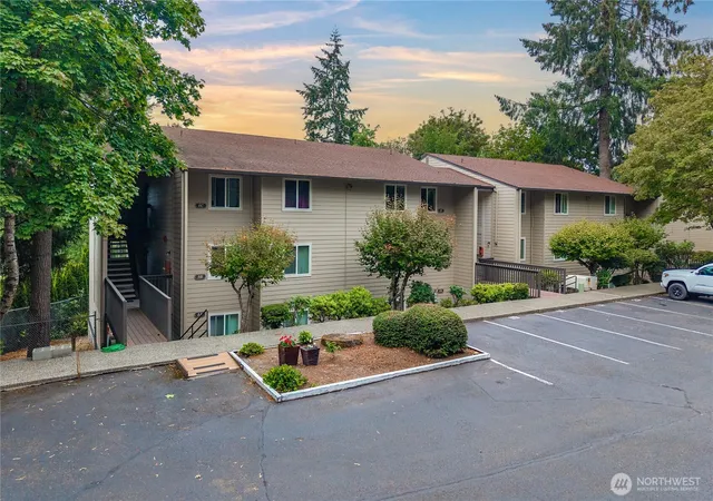 Photo 1 of Condo for sale at 303 Kenyon St Nw #2A, Olympia, WA 98502 | MLS# NWM2576207 | Listing updated on 2026-09-25