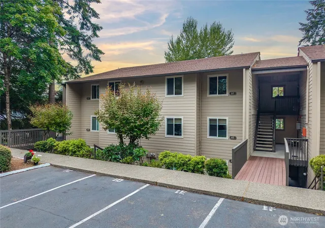 Photo 2 of Condo for sale at 303 Kenyon St Nw #2A, Olympia, WA 98502 | MLS# NWM2576207 | Listing updated on 2026-09-25