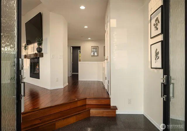 Photo 4 of Single family home for sale at 7723 168th Place SW, Edmonds, WA 98026 | MLS# NWM2576211 | Listing updated on 2026-10-02