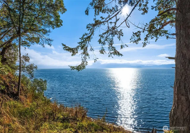 Land for sale at 629 3rd Avenue, Fox Island, WA 98333 | MLS# NWM2576220