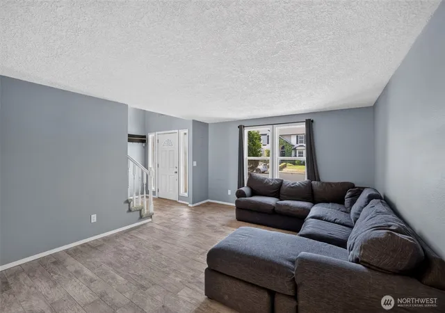 Photo 4 of Single family home for sale at 2019 SE 160th Place, Vancouver, WA 98683 | MLS# NWM2576225 | Listing updated on 2026-09-29
