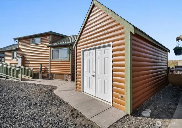 Photo 3 of Manufactured home for sale at 15561 State Hwy 262 #354, Warden, WA 98857 | MLS# NWM2576237 | Listing updated on 2026-09-25