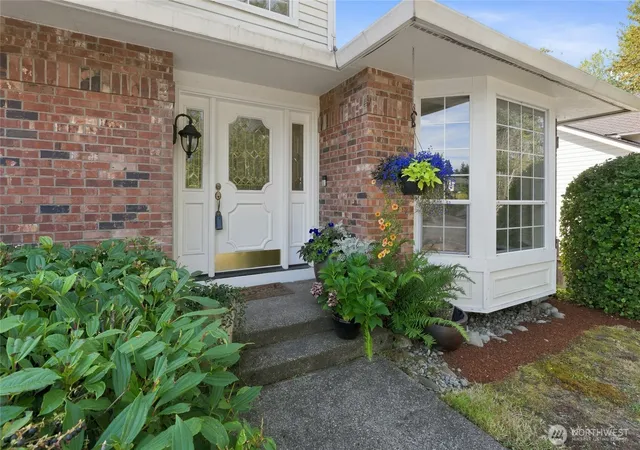 Photo 2 of Sale Pending at 13011 Se 221st Place, Kent, WA 98031 | MLS# NWM2576247 | Listing updated on 2026-09-29