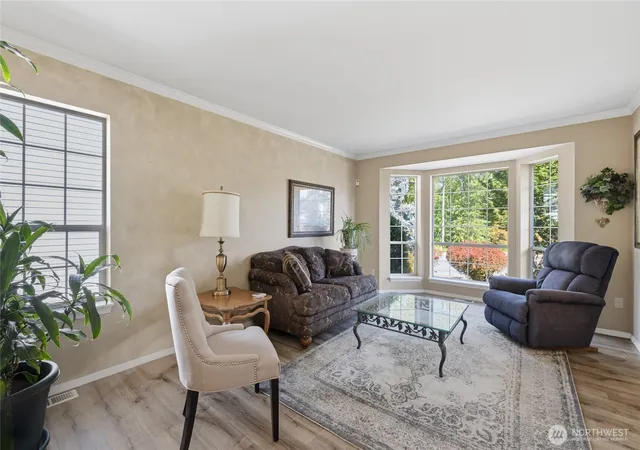 Photo 4 of Sale Pending at 13011 SE 221st Place, Kent, WA 98031 | MLS# NWM2576247 | Listing updated on 2026-09-29
