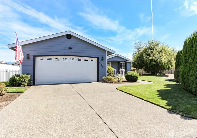 Photo 2 of Manufactured home for sale at 414 Willow St Sw, Orting, WA 98360 | MLS# NWM2576262 | Listing updated on 2026-09-19