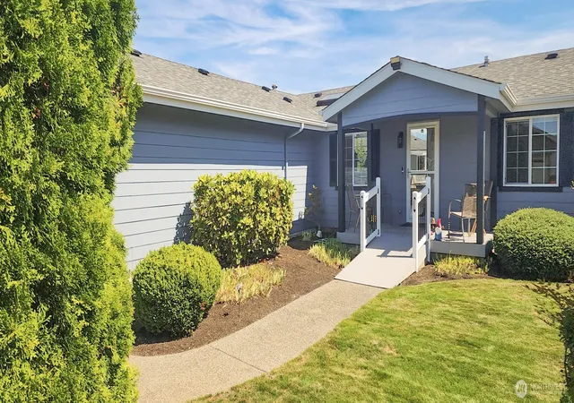 Photo 3 of Manufactured home for sale at 414 Willow St Sw, Orting, WA 98360 | MLS# NWM2576262 | Listing updated on 2026-09-19