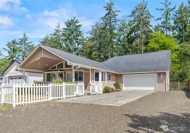 Photo 2 of Single family home for sale at 378 Eridani Loop Se, Ocean Shores, WA 98569 | MLS# NWM2576269 | Listing updated on 2026-09-25