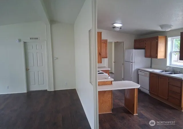 Photo 3 of Sale Pending at 915 Union Mills Rd #11, Lacey, WA 98503 | MLS# NWM2576272 | Listing updated on 2026-09-25