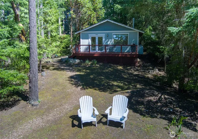 Photo 4 of Single family home for sale at 40 Brooks Ln, Friday Harbor, WA 98250 | MLS# NWM2576275 | Listing updated on 2026-09-25