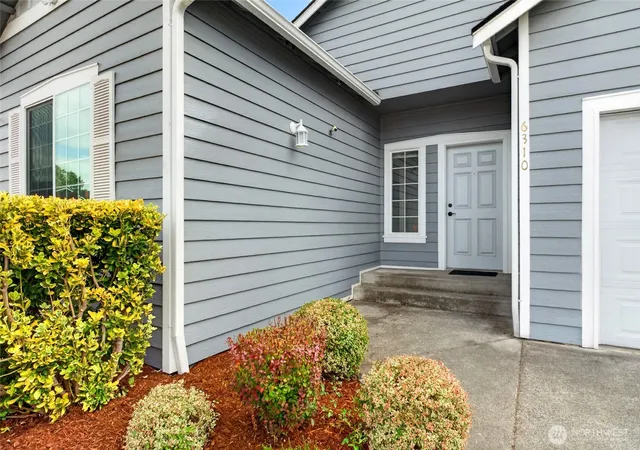 Photo 2 of Single family home for sale at 6310 120th Street Ct E, Puyallup, WA 98373 | MLS# NWM2576294 | Listing updated on 2026-09-25