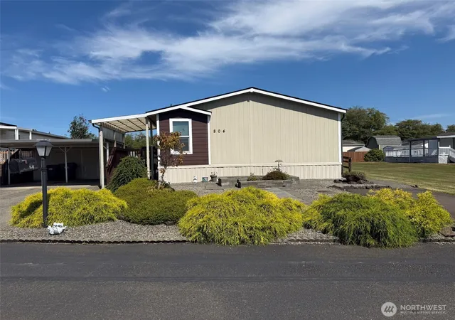 Photo 2 of Sale Pending at 804 Rambling Rd, Aberdeen, WA 98520 | MLS# NWM2576307 | Listing updated on 2026-09-28