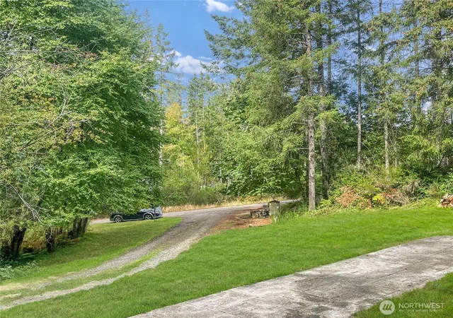 Photo 3 of Single family home for sale at 60 E Spencer Ridge Pl, Shelton, WA 98584 | MLS# NWM2576308 | Listing updated on 2026-09-25