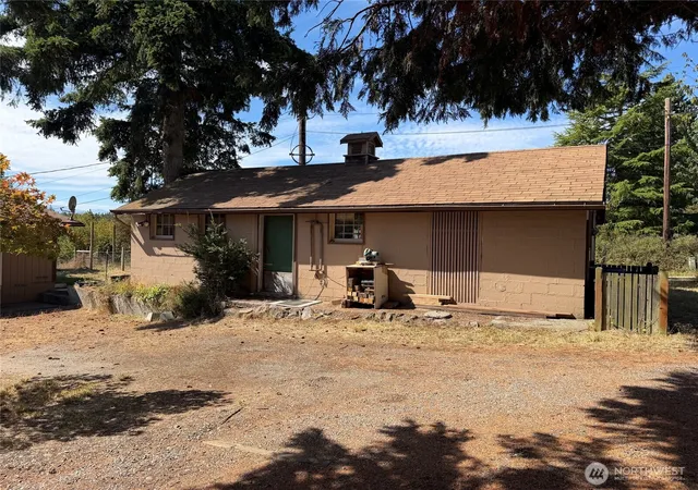 Photo 3 of Single family home for sale at 3295 Hastings, Port Townsend, WA 98368 | MLS# NWM2576324 | Listing updated on 2026-09-29