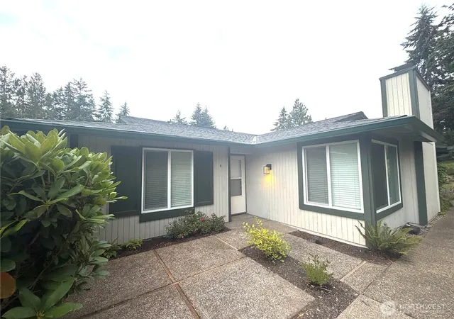 Photo 1 of Condo for sale at 516 S 325th Street #20H, Federal Way, WA 98003 | MLS# NWM2576329 | Listing updated on 2026-09-21