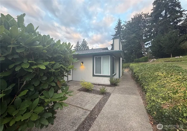 Photo 2 of Condo for sale at 516 S 325th Street #20H, Federal Way, WA 98003 | MLS# NWM2576329 | Listing updated on 2026-09-21