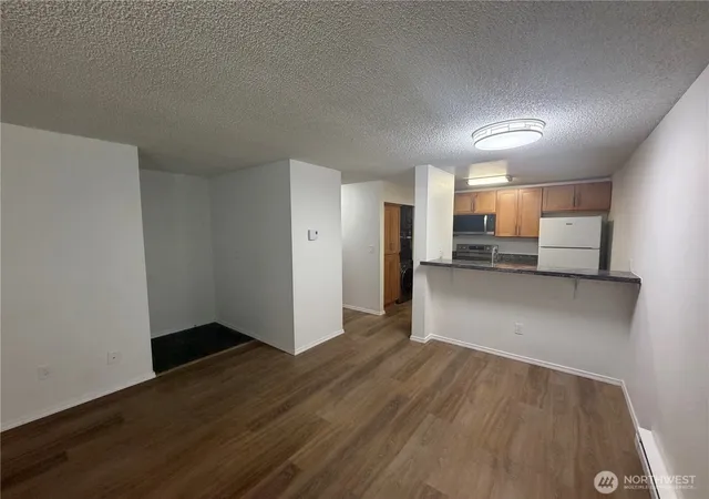 Photo 3 of Condo for sale at 516 S 325th Street #20H, Federal Way, WA 98003 | MLS# NWM2576329 | Listing updated on 2026-09-21