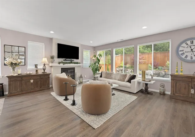 Photo 3 of Sale Pending at 10681 Echo Rock Pl, Gig Harbor, WA 98332 | MLS# NWM2576335 | Listing updated on 2026-09-19