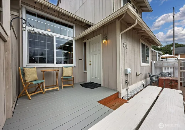 Photo 3 of Sale Pending at 442 E 31st Street #D3, Bremerton, WA 98310 | MLS# NWM2576339 | Listing updated on 2026-09-20