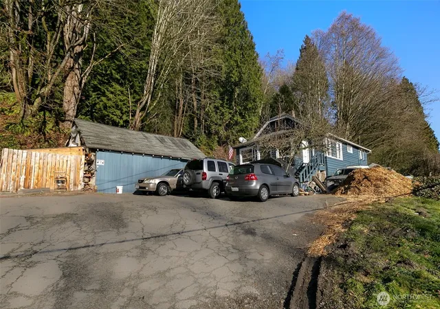 Photo 2 of Single family home for sale at 8109 Avondale Way Ne, Redmond, WA 98052 | MLS# NWM2576350 | Listing updated on 2026-09-25