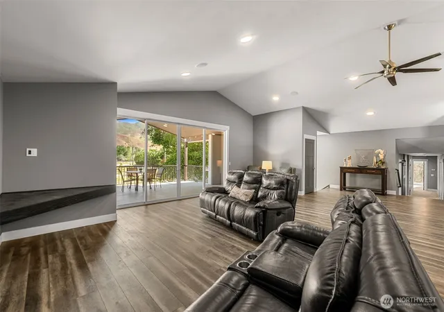 Photo 3 of Sale Pending at 64 Spurlock Ln, Monitor, WA 98836 | MLS# NWM2576357 | Listing updated on 2026-09-25